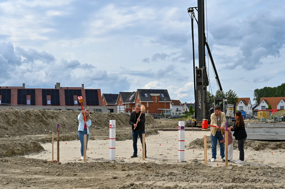Buren ontmoeten elkaar tijdens feestelijke start bouw The One en Kraanvogel fase 2